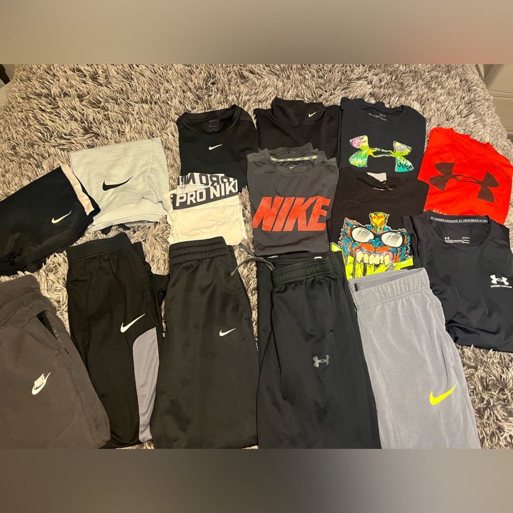 Nike and under armour size L boys lot!!
